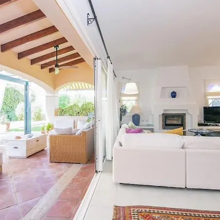 Villa Olivos *