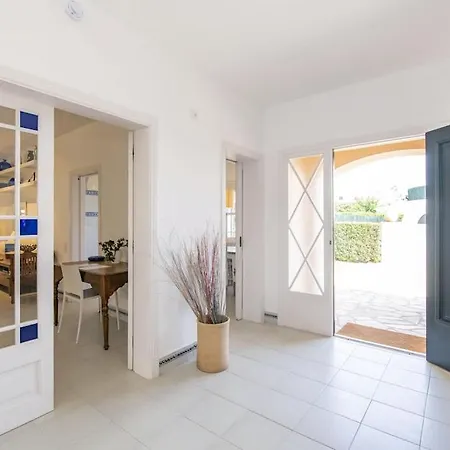 Olivos Villa